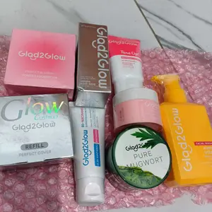 Glad2Glow Perfect Blurring Powder Foundation Concealer - setting powder Mencerahkan Wajah Kusam Niacinamide Translucent Twowaycake Skintint | bedak tabur oil control dan tahan lama Cushion