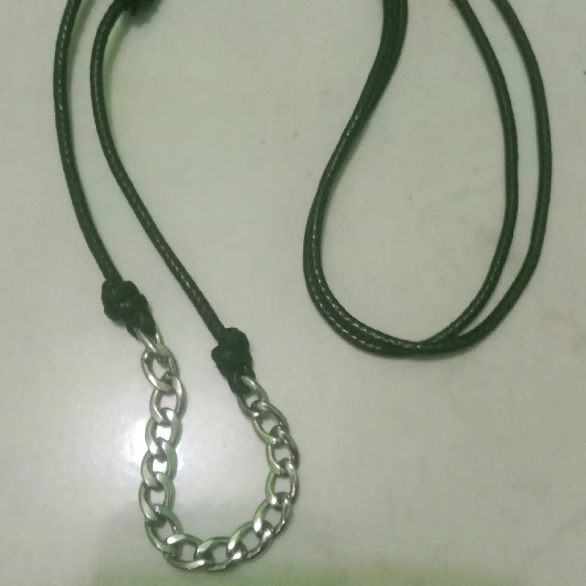 kalung tali perpaduan rantai titanium metal terbaru 2025 Aksesoris Elegan Hadiah Hitam