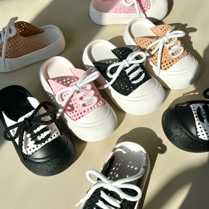 Giày sục thông hơi cho bé chất liệu nhựa eva không mùi siêu nhẹ siêu bền có dây buộc điều chỉnh cho bé trai bé gái G70