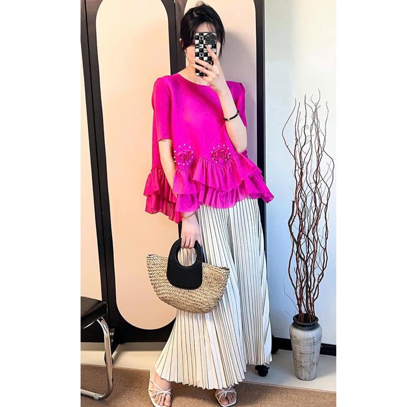 Áo dáng tay ngắn voan bèo đính hoa, chất vải thun lò xo cao cấp, phong cách thanh lịch, freesize đên 80kg - 55Kg.Linh