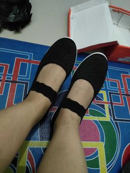 Product Review of JOANNE Flyknits Flat Shoes Wanita JN3031 Black Merah from n**🍉 3