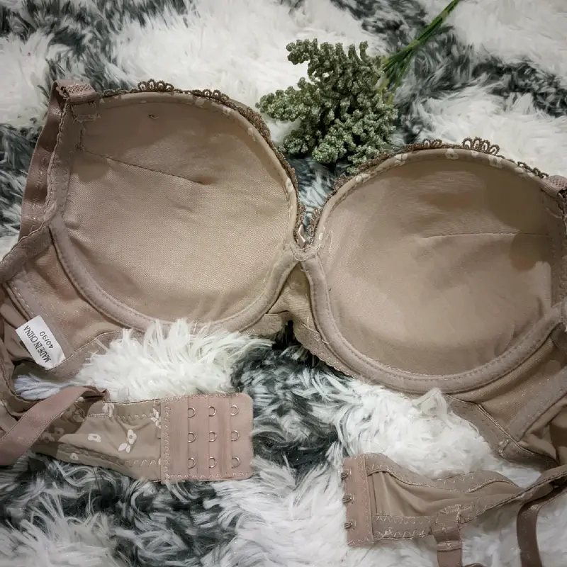 Bh Wanita Dewasa Kawat Busa Tebal Kancing Kait  3 Cup B to C Push Up Bra Super Tebal Bra Bh Cantik Motif Renda Beha  Lembut Nyaman 6