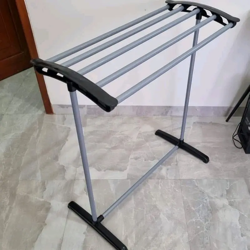 Jemuran handuk vinoda atau rak handuk  satu kaki Besi 3