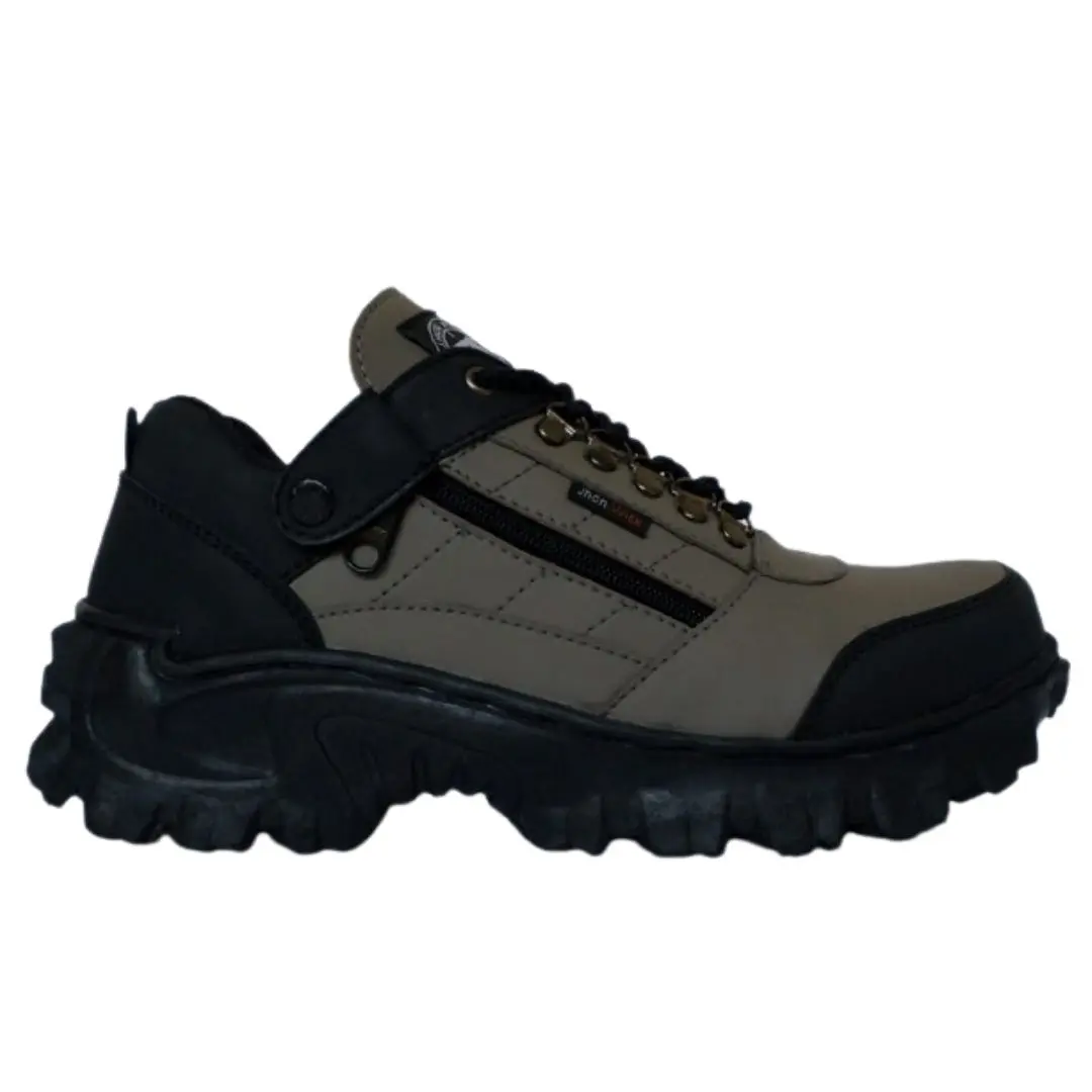 Sepatu Safety Boots /Gunung/Hiking Pria Anti Air