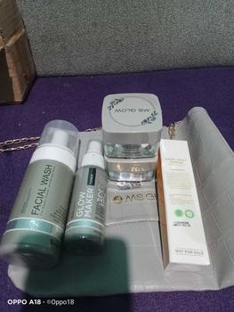 Product Review of SEMUA PAKET WAJAH ORIGINAL FREE GIFT from R**♌ 0