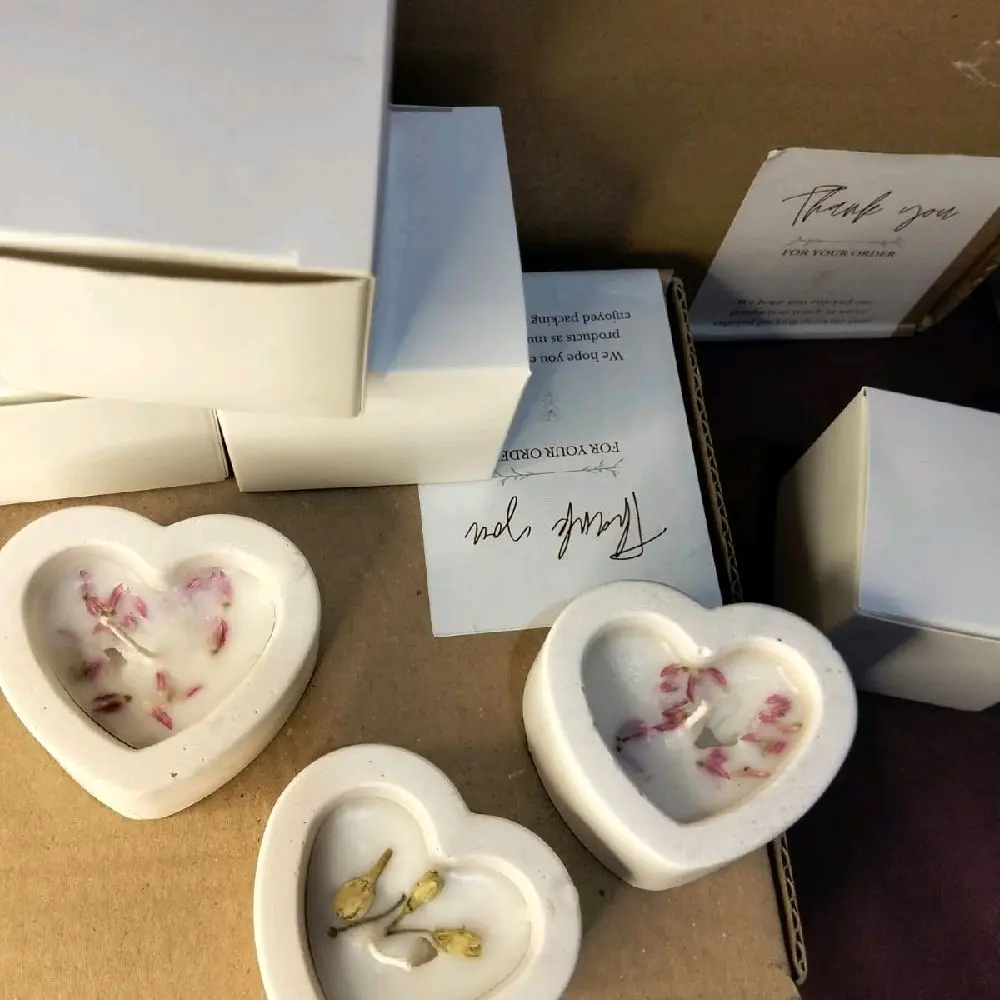 [isi 4 pcs] Tealight putih tanpa aroma lilin dekorasi Souvenir hampers idul fitri scented candle Tealight putih