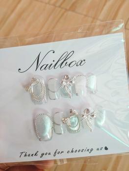 Product Review of (T-38)nail book thiết kế giá rẻ by chichi nail hút mắt mèo đính cham xinh lung linh from V** T** N**c T**n ** 0