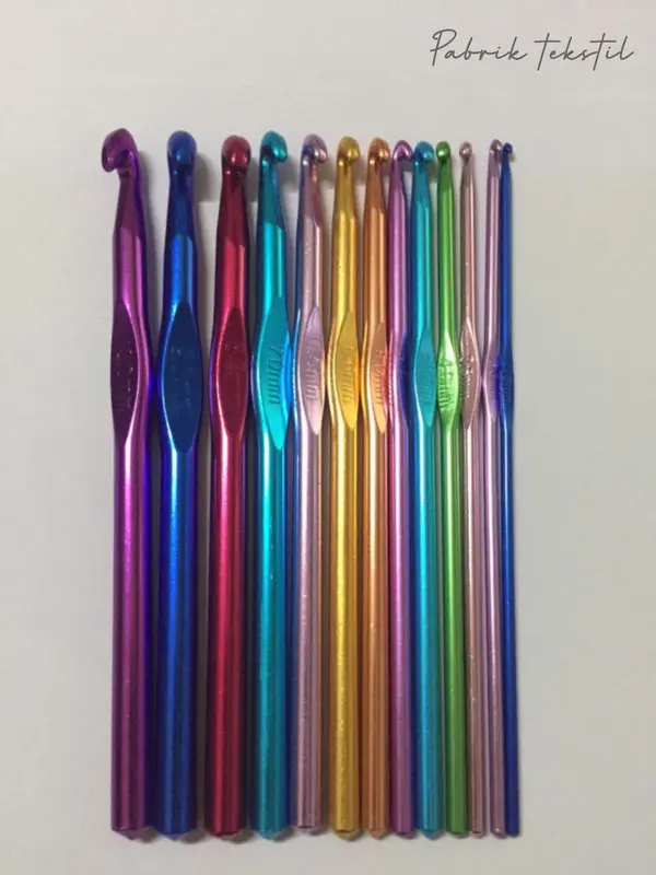 Hakpen (Jarum Rajut) Alumunium / Multicolor Crochet Hooks (10.0mm/9.0mm/8.0mm/7.0mm/6.5mm/6.0mm/5.5mm/5.0mm/4.5mm/4.0mm/3.5mm/3.0mm/2.5mm) 4