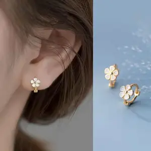 Anting Bunga Anting Wanita Anting Titanium Anti Karat Anti Luntur