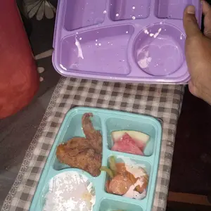 Tempat Makan Lunch Box 5 Sekat Hana Bygy Kotak Bekel 830 Ml Kitchenware Plastik Souvenir