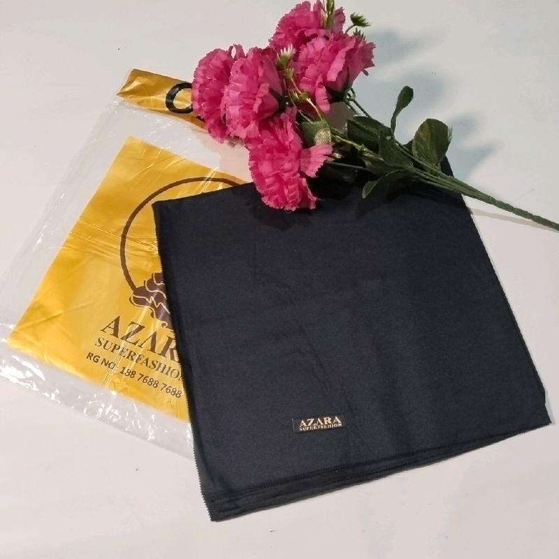 Azara Sultan Voal Polos Hijab Segiempat Bahan Voal Premium Metal Logo Pouch / Logo Print Kemasan Plastik ukuran standar 1