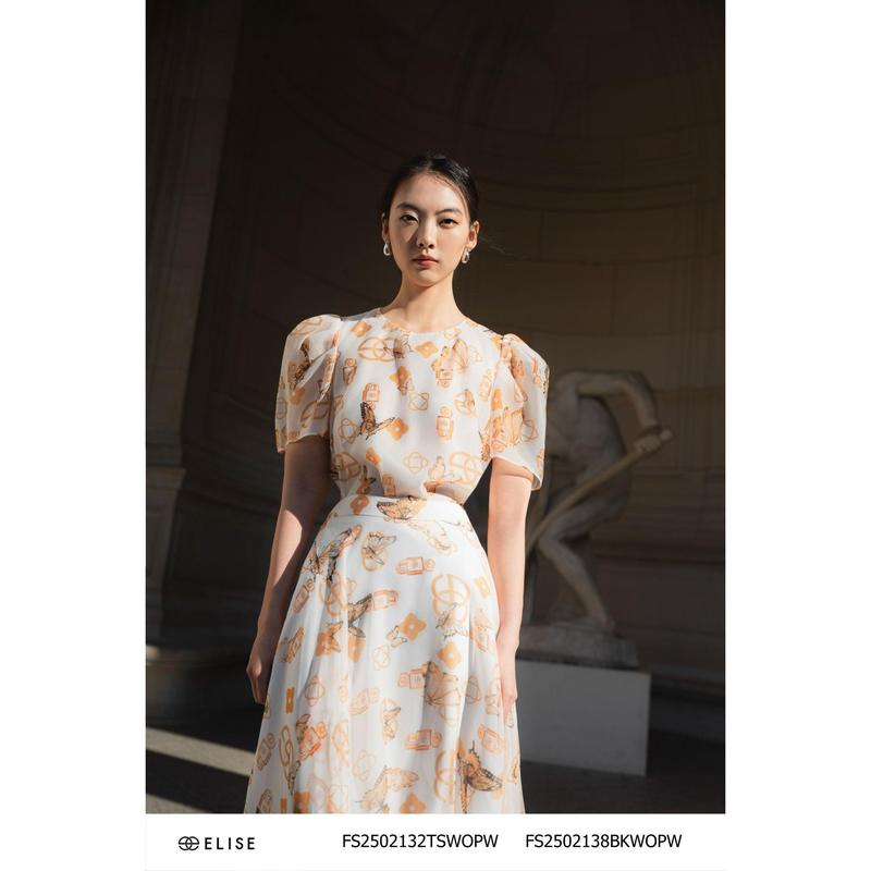  Áo voan trắng HT logo vàng xếp ly tay thiết kế Elise O2O mã FS2502132TSWOPW 