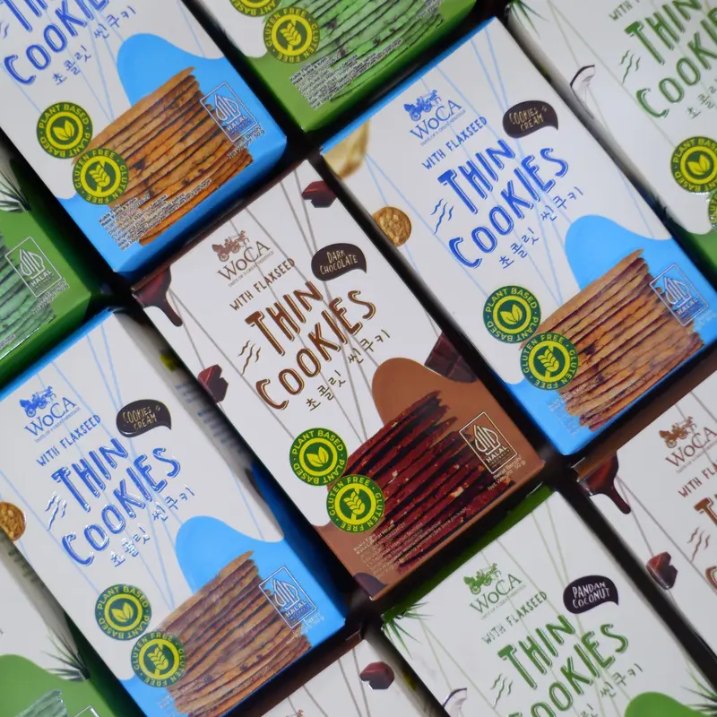 WoCA Thin Cookies Box Cookies and Cream 50gr - Plant Based 3