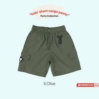 Gambar CrowdMaker Celana Pendek Anak Cargo Crinkle Pants Collection untuk Anak-anak - Olive, S dari CrowdMaker Kab. Bandung 1 Tokopedia