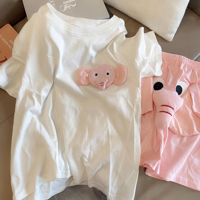 Product Introduction of Bộ Đồ Ngủ Mùa Hè, Phong Cách OOTD, Thiết Kế Hoạt Hình Cặp Đôi, ngắn Tay, Mỏng, Nam Và Nữ, Quần Đùi Mũi Voi Dễ Thương Và Vui Nhộn, Thích Hợp Cho Học Sinh, Bộ Đồ Mặc Nhà 2