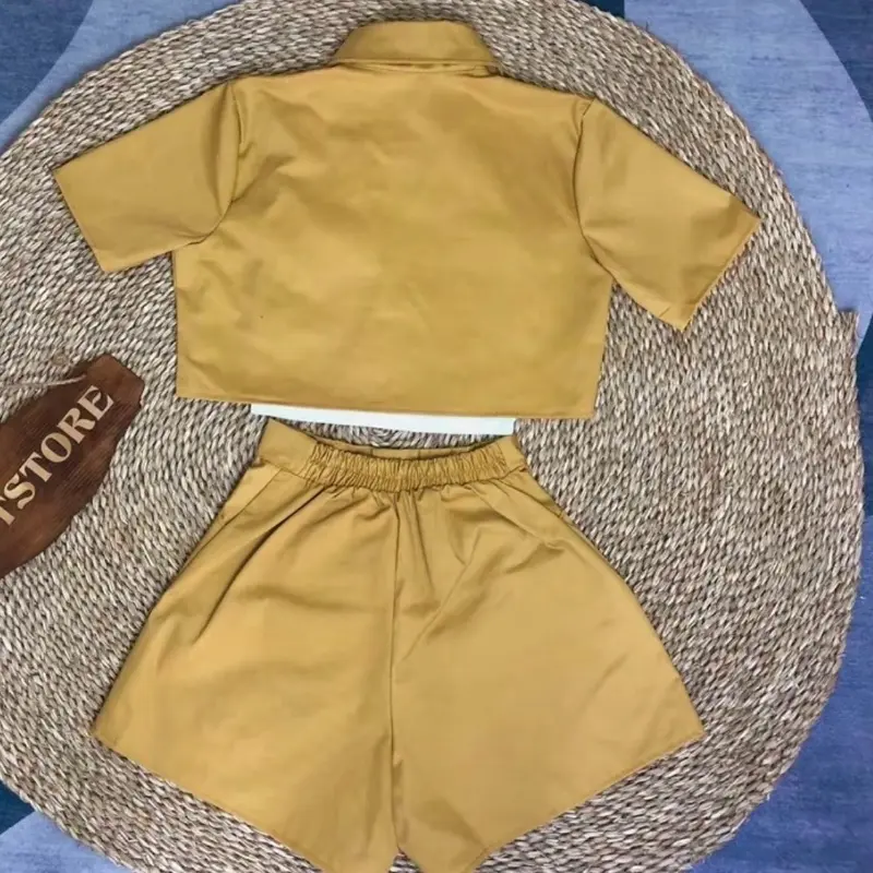 Sét 2 chi tiết áo crop top mix quần  short - Chất liệu kaki 4