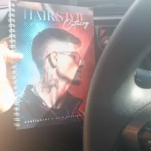 Buku Hairstyle Catalog Barbershop TERMURAH Contoh Model Gaya Rambut Pria / Haircut Katalog Barber / Pangkas Rambut Salon / Total 12 Halaman Ukuran 15x20cm Bahan Art Paper Glossy
