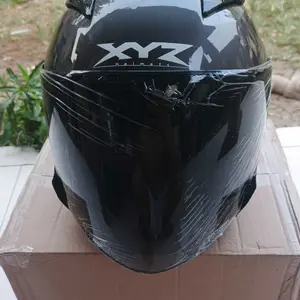 HELM J9 XYZ HALF FACE VISOR HITAM BENING