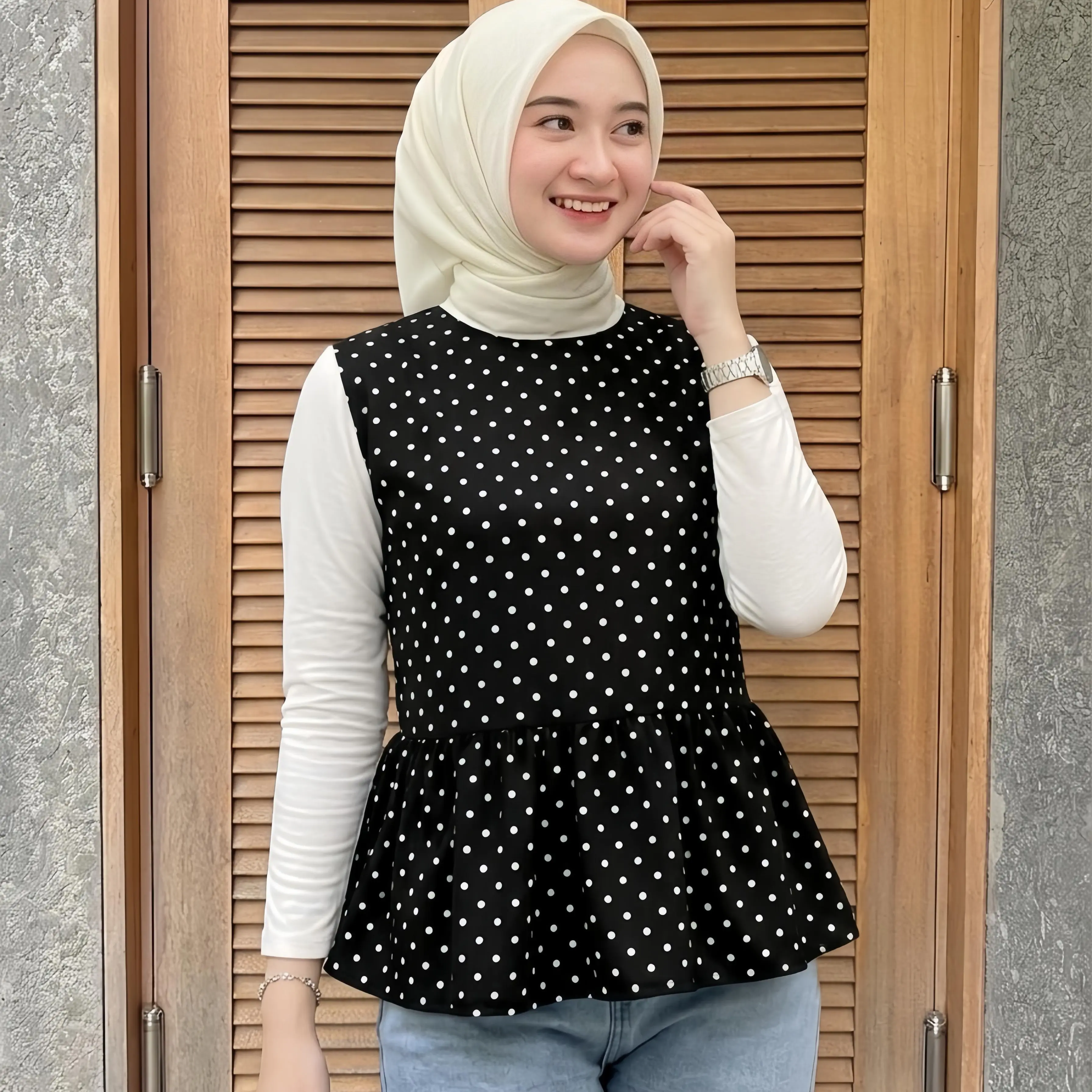 ￼Inner Vest Polkadot Sleeveless Top - Atasan Wanita polkadot - inner top sleeveless - Blouse Wanita Tanpa Lengan - vest outer