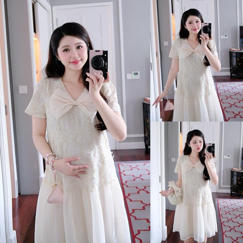  Đầm bầu Mera hoa thêu đính nơ lớn cổ V sang trọng sang chảnh cho mẹ mang dự tiệc chơi Tết đi làm form đuôi cá gọn dáng 