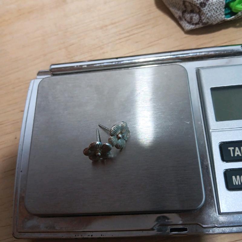 anting giwang bunga kopong 1