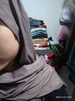 Product Review of Karsalabel Nara Pashmina Oval Kaos Rayon from c**🐰 0