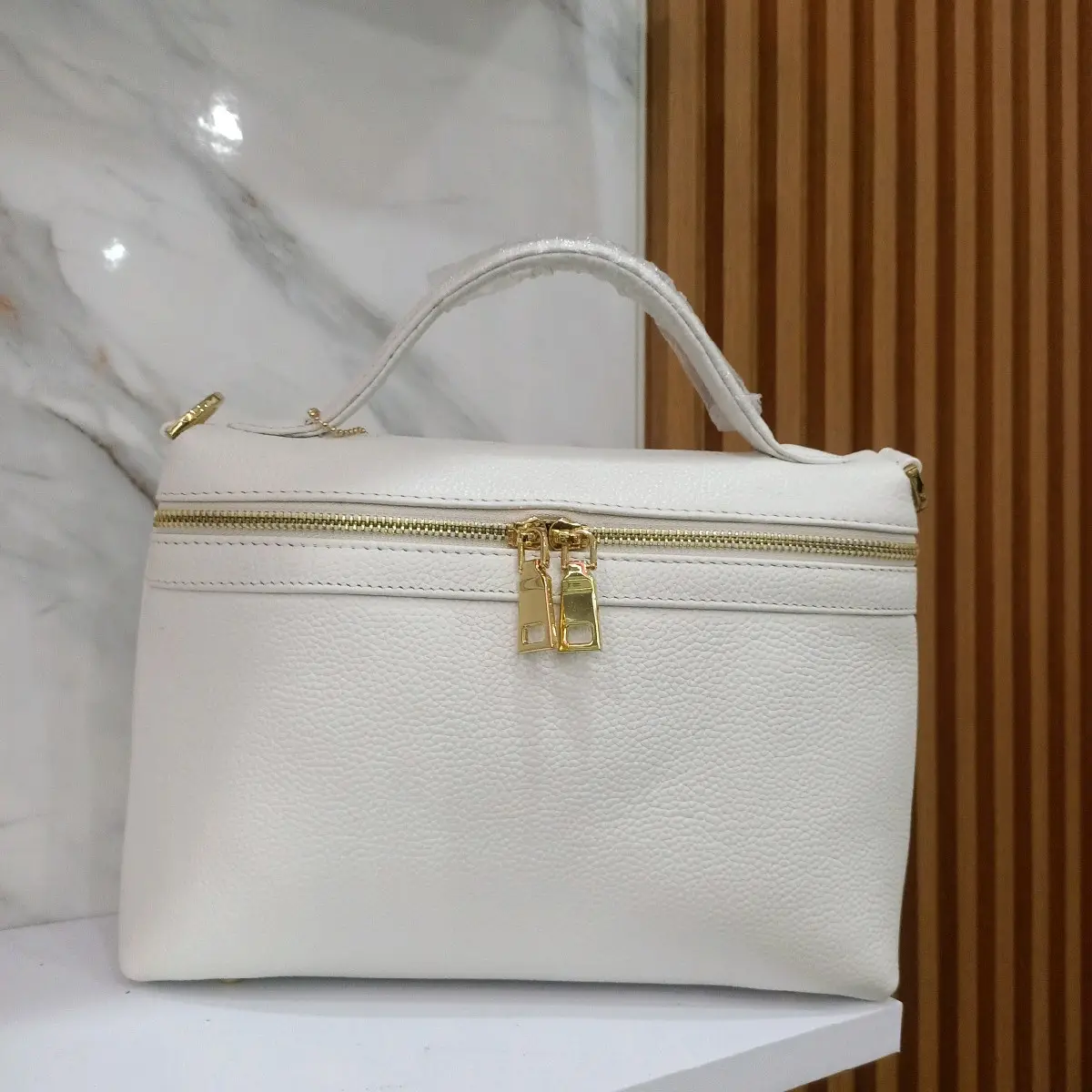 tas selempang dan tenteng kulit sapi