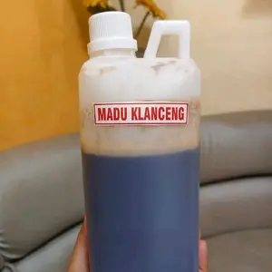 Madu kelanceng Manfaat nya untuk meningkatkan daya tahan tubuh,mengatasi Maghrib dan asam Lambung untuk menurun kan kadar gula yg tinggi