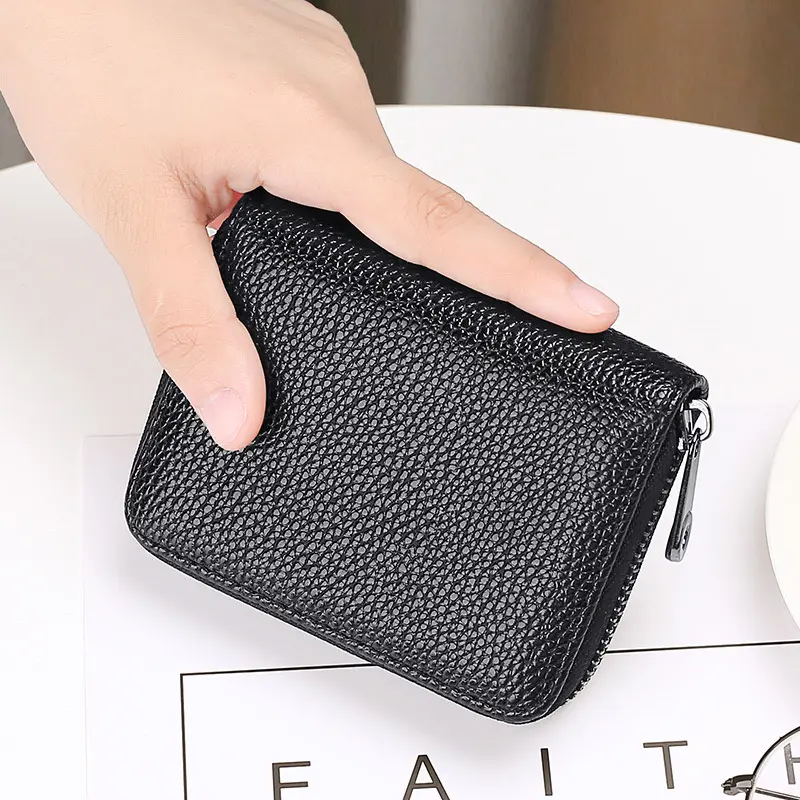 Forever Yong FY 1073 Dompet Kartu Kecil Minimalis Muat Banyak LM Bahan Sintetis Kilat Lilin Lembut 1