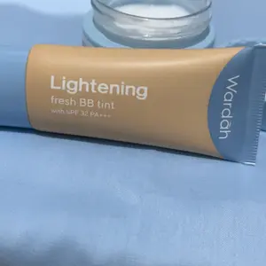 Wardah Lightening Fresh BB Tint (15ml/30ml) Alas Bedak 4 Warna Makeup Wardah Lightening BB Cream BPOM