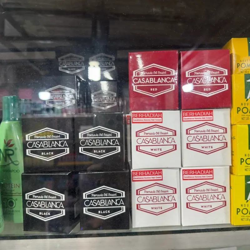 Casablanca Pomade Oil Base Minyak Rambut Casablanca 50g Merah Hitam Putih Biru
