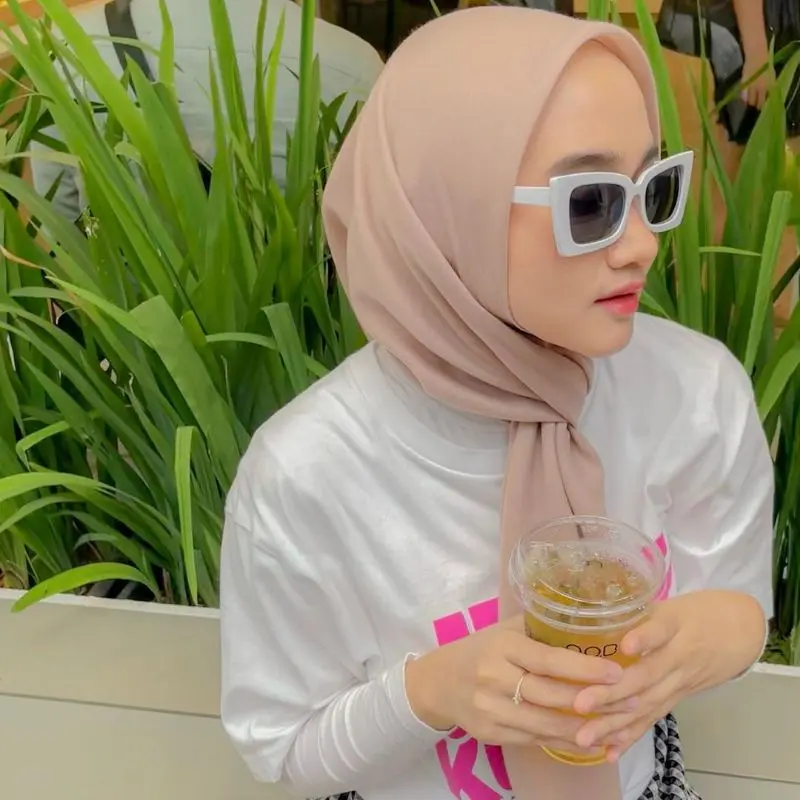 Paris Premium Laser Cut by Al-Khoerot Hijab