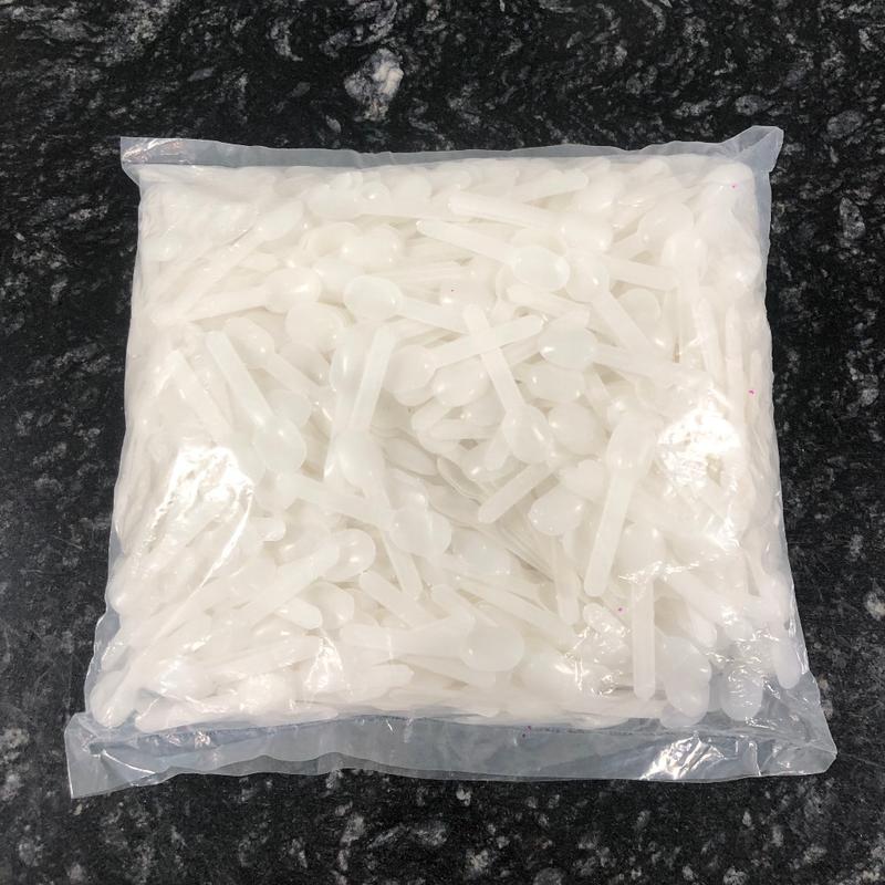  Gói 2 Kg Muỗng Nhựa Nhỏ Sữa Chua Ăn Bánh Sinh Nhật -Hàng loại 2 có Diềm 