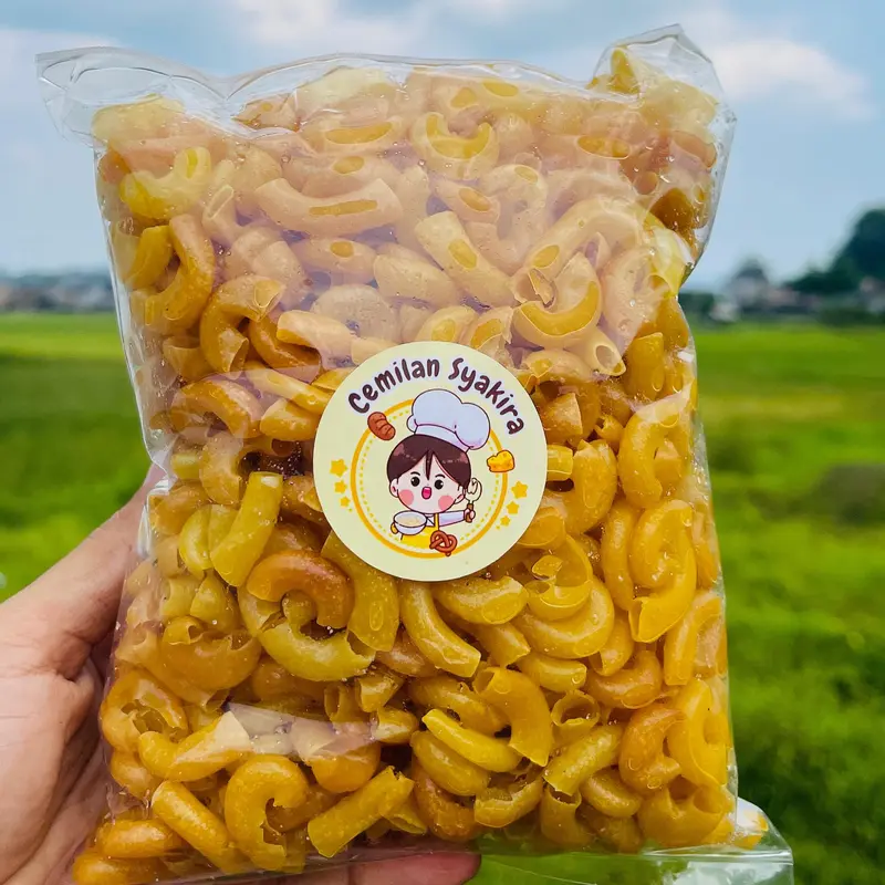 MAKARONI CIKRUH DAUN JERUK 250gram Makanan Camilan Asin Pedas Food Snack Cemilan 2