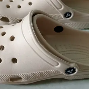 Derta Sandal Kodok Pria Sepatu Selop Wanita Sendal Anak Sandal Fuji Couple Wanita Clog Cewek Casual Fashion Korea Baim Kekinian Size 36-41