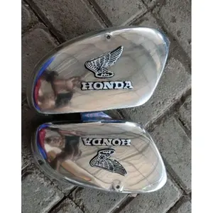 Tutup box aki tepong tempong Honda  C70 atau  motor olong dan baut kempol