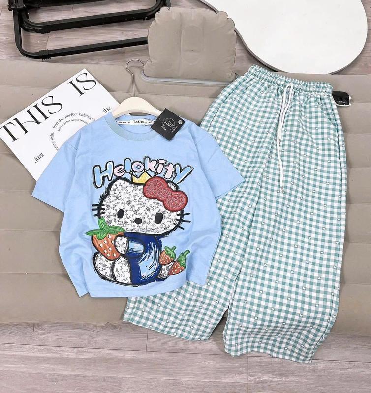 Set bộ quần dài áo phông bé gái  (Họa tiết HELLO KITTY DÂU TÂY ) vải mềm mịn size 9-45kg mã m88