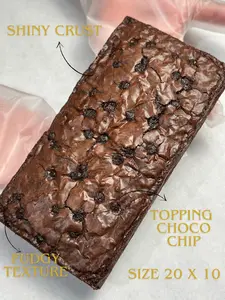Fudgy brownies choco chip size 20 x 10 cm