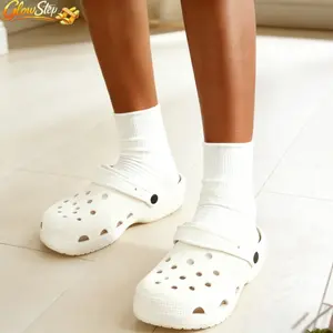 GlowStep Sandal Clog Baim 2026 Unisex - Desain Unik Anti-Selip & Nyaman untuk Pria - Sol Empuk Ringan & Sirkulasi Udara Optimal