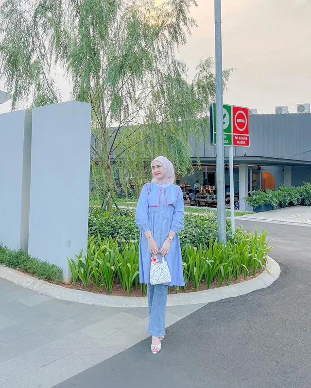 Atasan wanita krah lucu| Atasan salur| Tunik salur |tunik hitam| baju kantor wanita| Larose Tunik 4