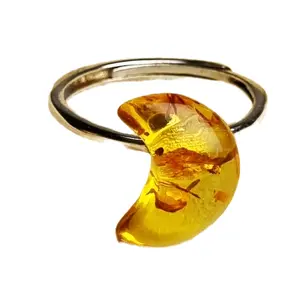 Cincin Batu AMBER Kembang, PERAK S925.   Flower Amber Ring with SILVER S925 setting.