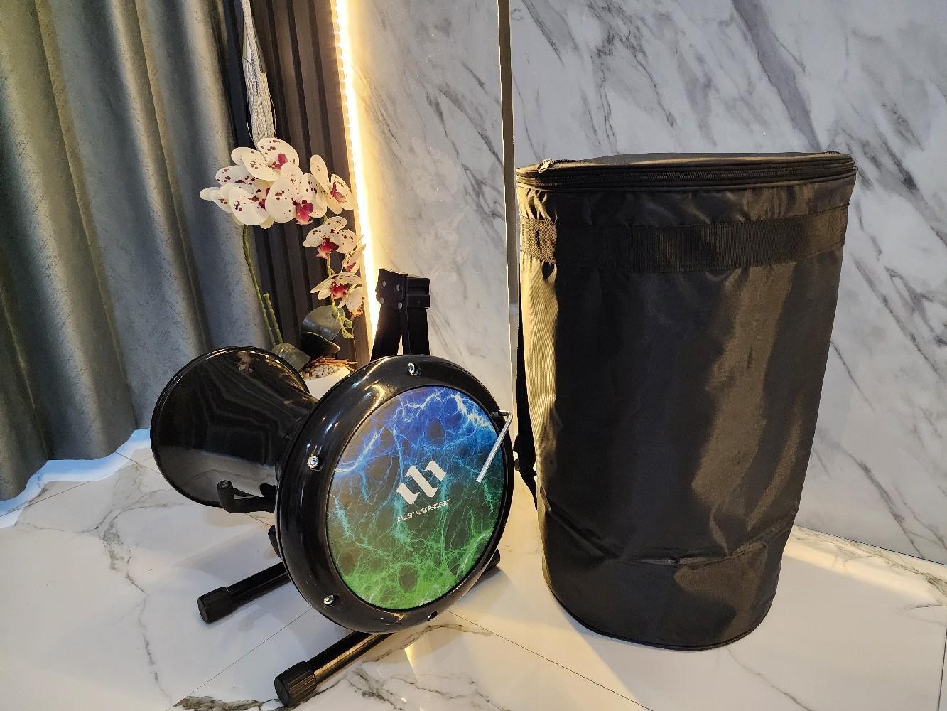 Darbuka Size 8 inch polos glowsi mika GMP, fullset dengan tas, Free kunci L. Aluminium Darbuka Size 8 inch polos glowsi mika GMP, fullset dengan tas, Free kunci L. Aluminium