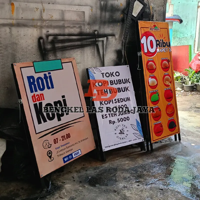 Standing Banner 2 Sisi Besi Hollow Galvanis 2x2 Ukuran T 150cm x L 50cm Hitam 2