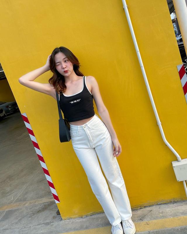 Kulot Jeans Wanita Loose putih- celana jeans wanita kekinian 3