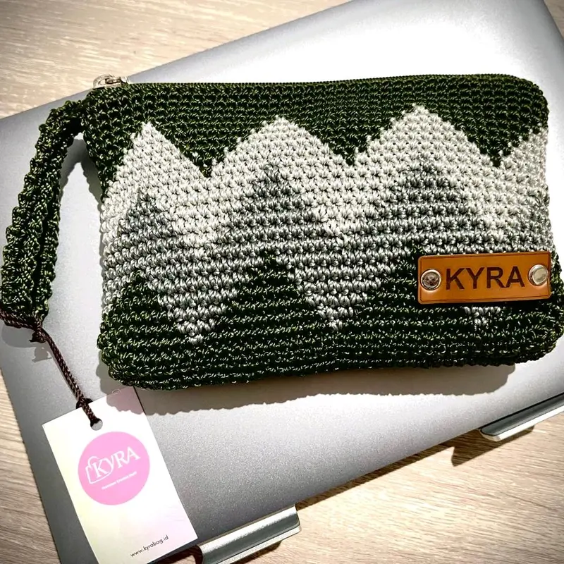 DOMPET RAJUT TSPESTRI DUA RUANG 6