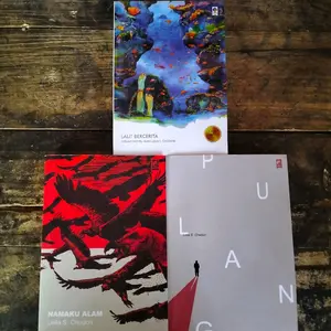 PAKET 3 NOVEL / LAUT BERCERITA / NAMAKU ALAM / PULANG by leila Chudori