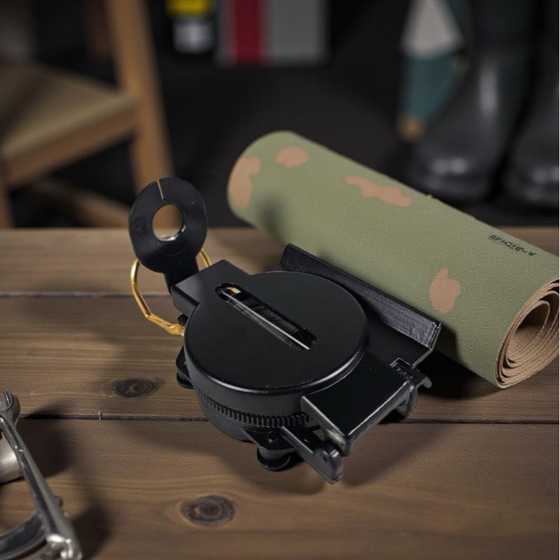 Auriga Adventure Kompas Bidik - Alat Navigasi Tahan Air untuk Petualangan Anda Auriga Adventure Kompas Bidik - Alat Navigasi Tahan Air untuk Petualangan Anda