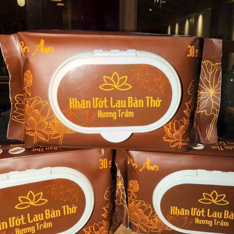 Giá sỉ combo 3 gói khăn lau bàn thờ hương trầm thiên an hương thơm thanh tịnh
