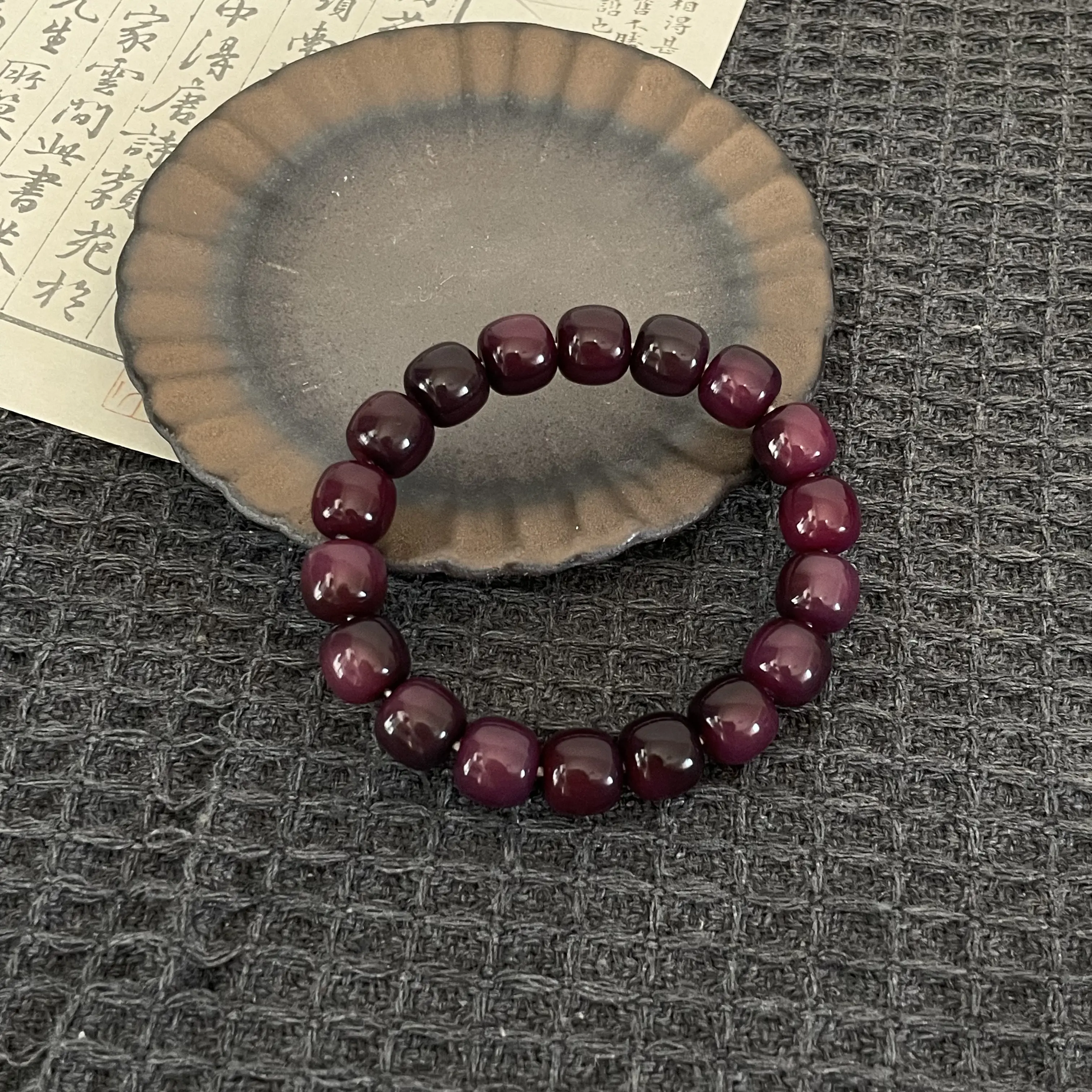 Purple Bodhi Seed Beads Bracelet, A Touch of Royalty and Spiritual Wisdom
