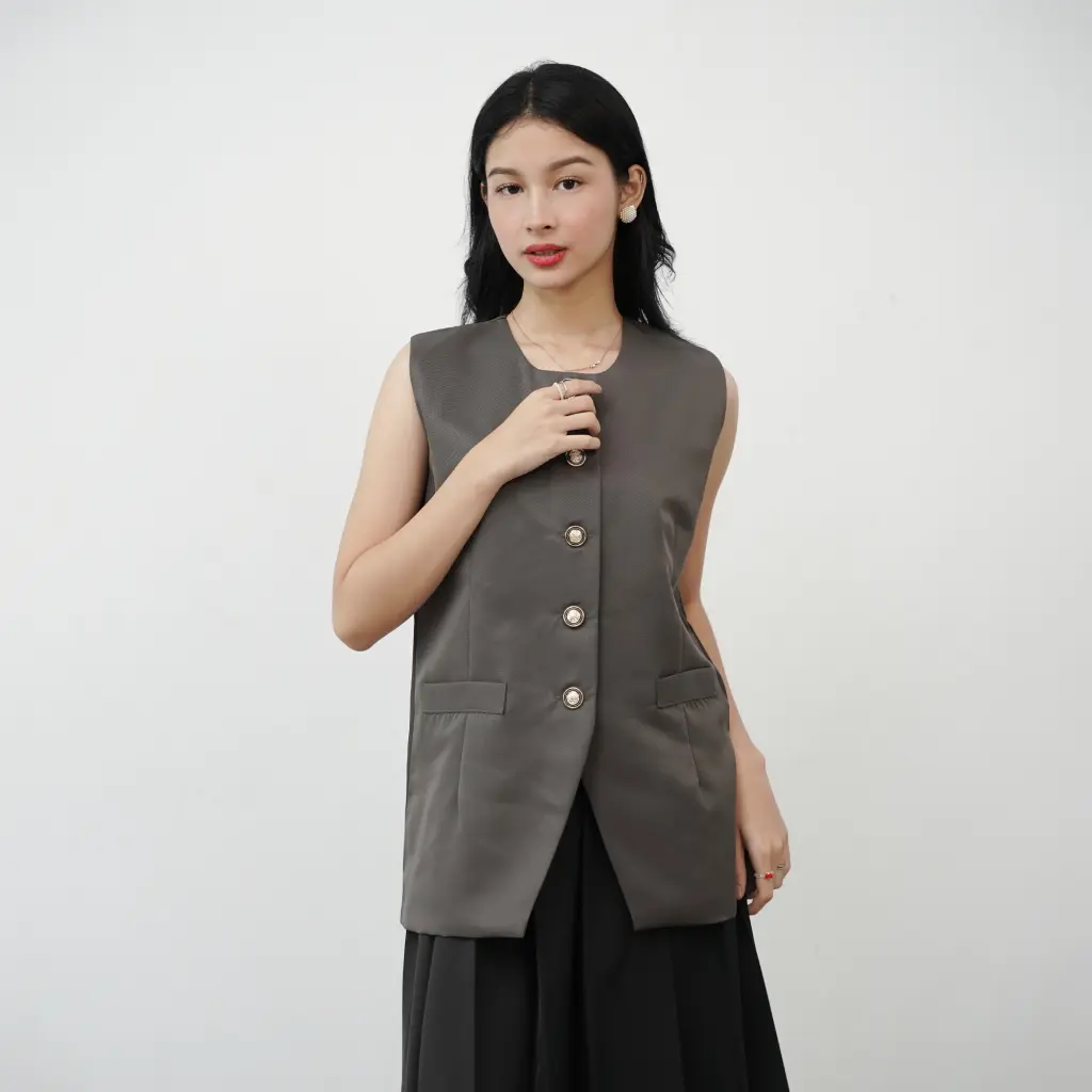 Michael's Collection - Callie Top Vest Basic Wanita dengan Detail Kancing Poliester